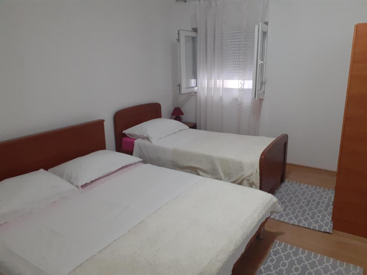 Apartment Papak Trogir Eksteriør billede